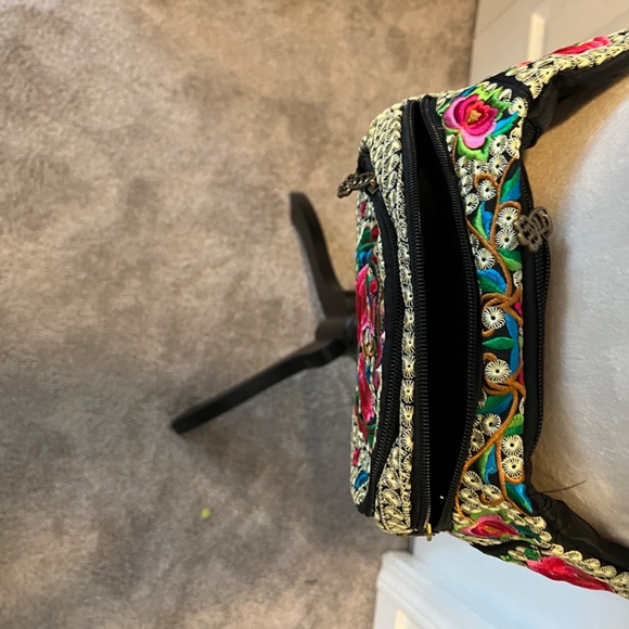 Cross Body / Belt bag - Picture 8 of 11